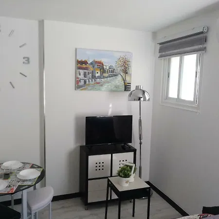 Apartment Cigueena 1 *